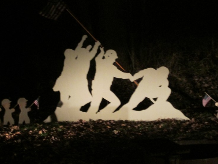 Ouabache display night Iwo